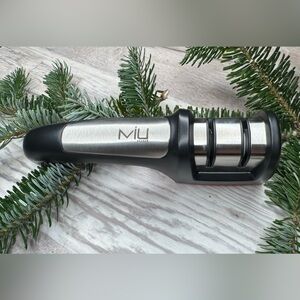 Black and Silver Knife Sharpener